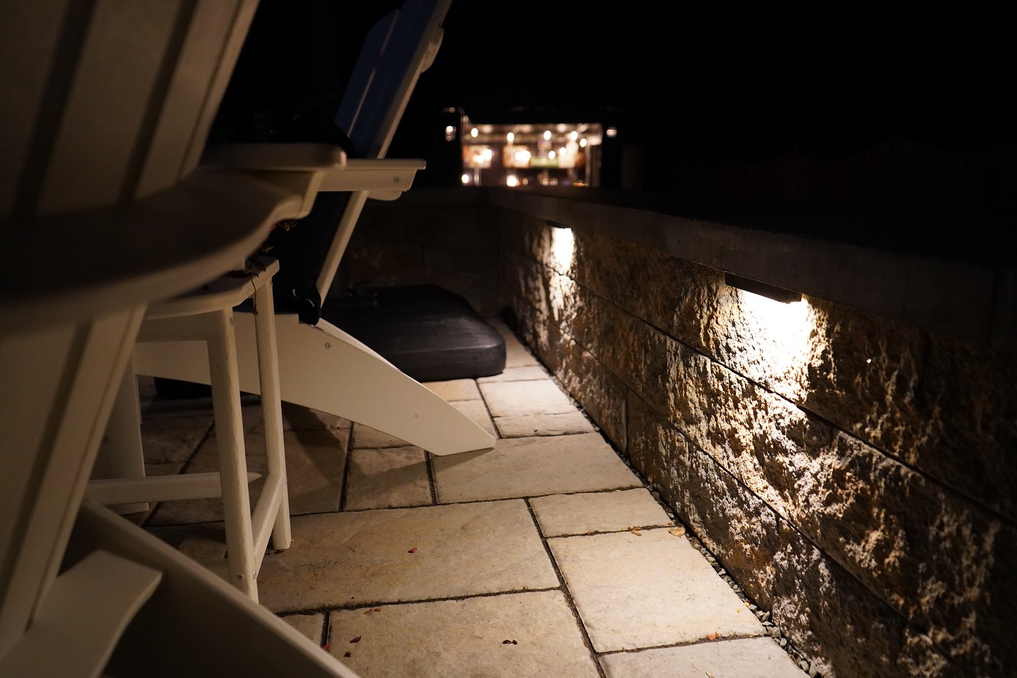 Accent landscape lighting